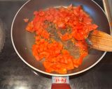 Φωτογραφία βήματος 1 της συνταγής 👩‍🍳Ντομάτες στο τηγάνι με ανθότυρο!💕