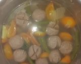 Foto langkah ke 3 dari resep Sayur sop bakso #5resepterbaruku.