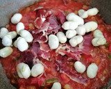 Foto del paso 7 de la receta: Arroz con longaniza, jamón y habas