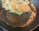 Foto del paso 4 de la receta: Tortilla de patata ¡Tortilla española, con cebolla!