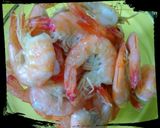 Foto langkah ke 5 dari resep Udang goreng bawang putih.