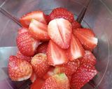 Foto langkah ke 2 dari resep 16.0 Sorbet Strawberry.