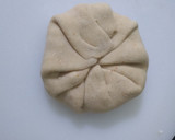 A picture of step 2 of Spring onion paneer paratha.