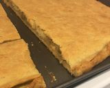 A picture of step 6 of Apullian onion pie (Calzone di Cipolla).