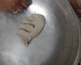 જુવાર- બાજરાનો રોટલો (Jowar Bajro Rotlo Recipe in Gujarati) રેસીપી સ્ટેપ2ફોટો