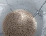 A picture of step 2 of Banana coffee smoothie.