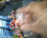 Foto langkah ke 2 dari resep Tongkol Suwir Sambal Matah.