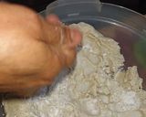 Foto del paso 3 de la receta: Gorditas con chicharrón🐖