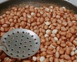 ચોકલેટ પીનટ ચીક્કી (Chocolate Peanut Chikki Recipe In Gujarati) રેસીપી સ્ટેપ1ફોટો