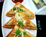 चीजी आलू टोस्ट सैंडविच (Cheesy aloo toast sandwich recipe in hindi) रेसिपी चरण 4 फोटो