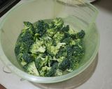 Foto langkah ke 2 dari resep Sayur Brokoli Wortel Jagung.