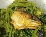 A picture of step 4 of Pui Saager Chorchori With Fish Heads.