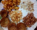 A picture of step 5 of Farali potato basket chaat.