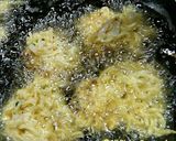 A picture of step 3 of Noddel fritters #ramadankitayari.