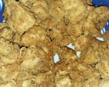 A picture of step 1 of Cheesay chicken tikka sandwich.