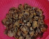 Foto langkah ke 1 dari resep Kerang Dara Saus Tiram.