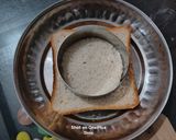 A picture of step 4 of Bread Sandwich Coin.