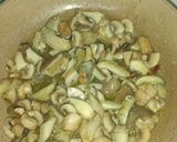 Foto del passaggio 1 della ricetta Gnocchetti con funghi e tartufo