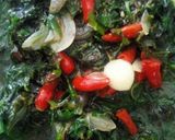 Foto langkah ke 6 dari resep Tumis Pakis bumbu terasi.