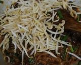 Gambar langkah 4 resipi Kueteow Goreng Basah Mewah Kerang.