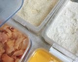 Hình bước làm 2 của món Gà chiên xù