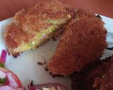 A picture of step 5 of Deep fried stuffed bread #breakfastcontest#.