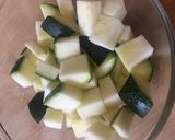 Foto langkah ke 1 dari resep Quinoa Zuchini Salad no mayonaise.