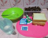 Foto langkah ke 1 dari resep Talam roti tawar kurma.