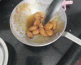 A picture of step 2 of Milkybar nutties.