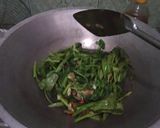 Foto langkah ke 4 dari resep Oseng Kangkung Terasi Resep Ibuk.