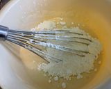 Une image de l'étape 5 de Flan bonhomme au fromage blanc, groseilles rouges et citron.
