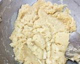 A picture of step 4 of Badam Atta Halwa.