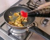 A picture of step 3 of Chicken 🐓 Tikka Cheese 🧀 Omelette 🍳Recipe 😋.