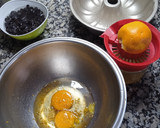 Foto del paso 1 de la receta: Torta de naranja y pasas de uva