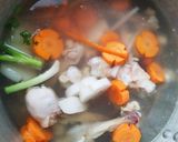 Hình bước làm 2 của món Xương gà nấu rau củ