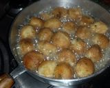Foto del paso 5 de la receta: Croquetitas de mandioca con queso Paraguay