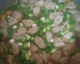 Foto langkah ke 3 dari resep Sop bakso dan daging sapi.
