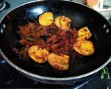 A picture of step 4 of Malabari dry roast egg curry.