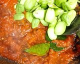 Foto langkah ke 4 dari resep Sambal Cumi Asin Pete.
