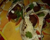 पीटा ब्रेड में फलाफेल (Pita bread me falafel recipe in Hindi) रेसिपी चरण 11 फोटो