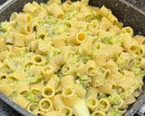 Foto del passaggio 3 della ricetta Pasta al forno Veg con broccolo romanesco