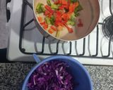 Foto del paso 1 de la receta: Zapallito, repollo y queso untable