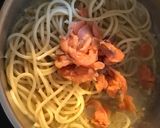 Foto del paso 9 de la receta: Mis fideos con salsa a la carbonara de salmón ahumado y gin