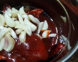 A picture of step 3 of Red chilli sauce.