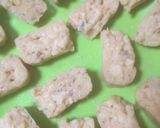 Foto langkah ke 4 dari resep Banana Nugget Krispi diluar Lembut didalam.