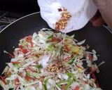A picture of step 4 of CHICKEN EGG FRIED RICE💥.