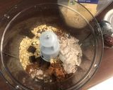 A picture of step 3 of Date Protein Bars.