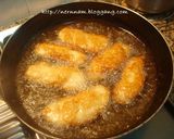 A picture of step 3 of Thai Fried Bananas (Kluay Kaek).