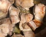Foto del paso 1 de la receta: Conejo al vino blanco con pebrella, en 20 minutos