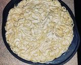 A picture of step 3 of Spaghetti Pie & Meatballs.